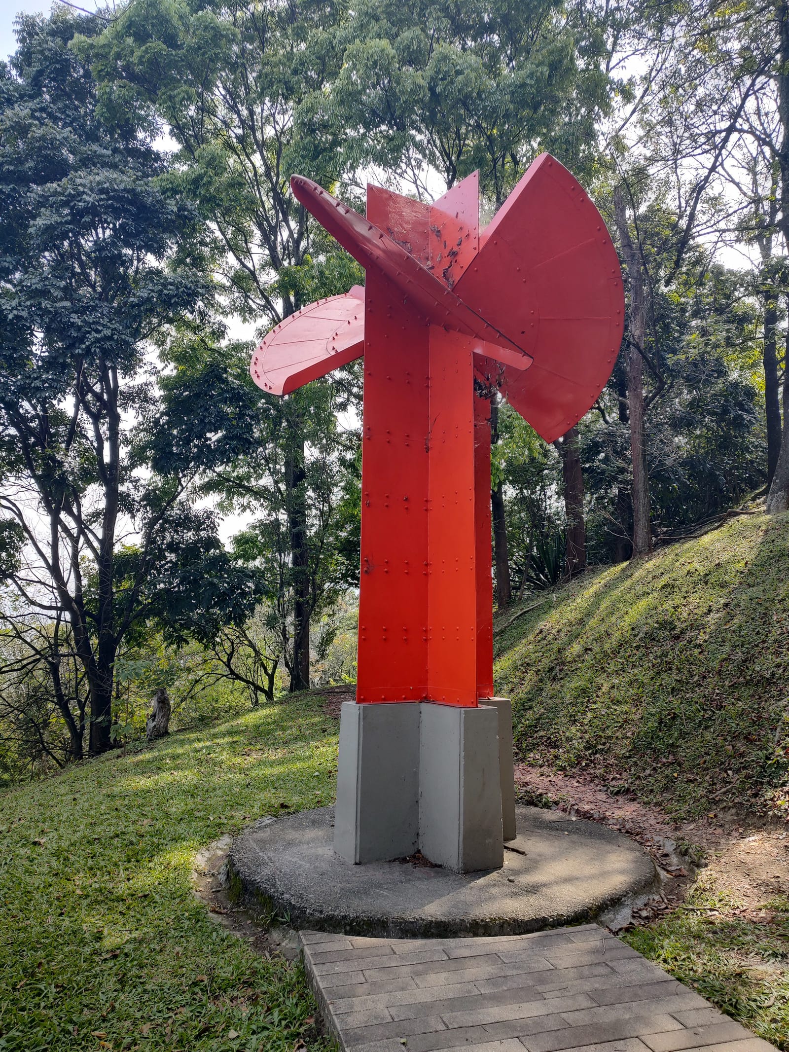 Atmósfera de Arte Cultural - Cerro de Nutibara Sculpture Park, Medellín