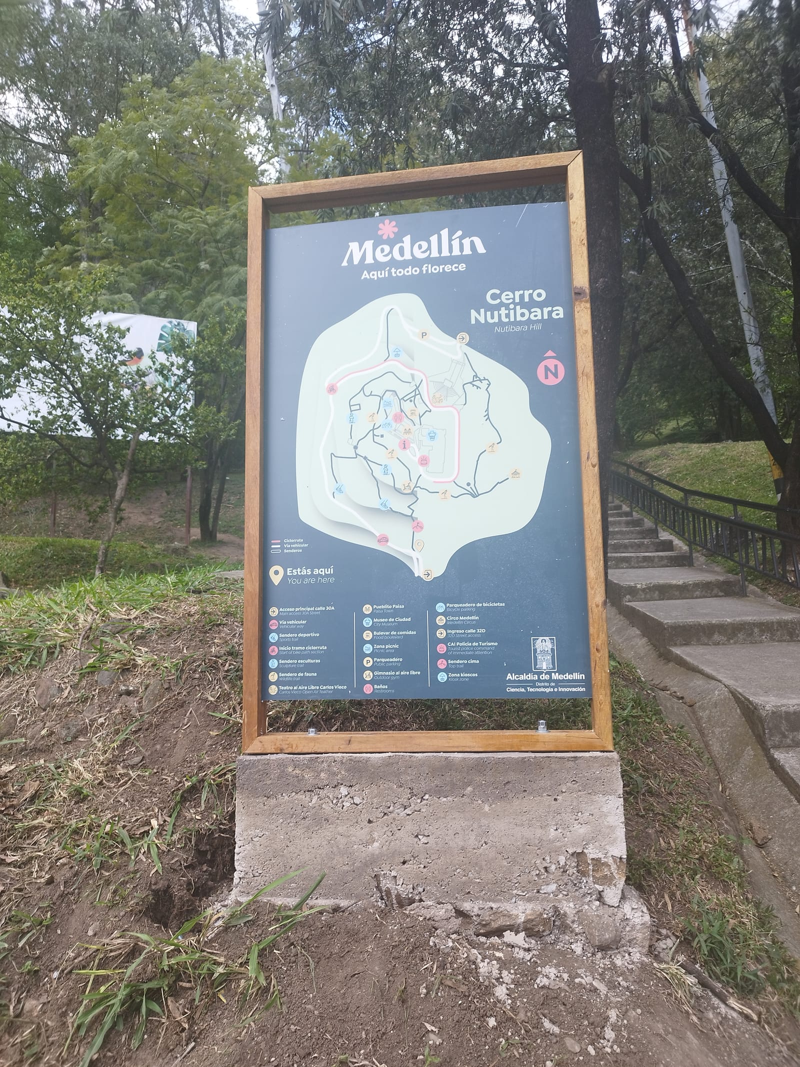 Obras de Arte de Esculturas - Cerro de Nutibara Sculpture Park, Medellín